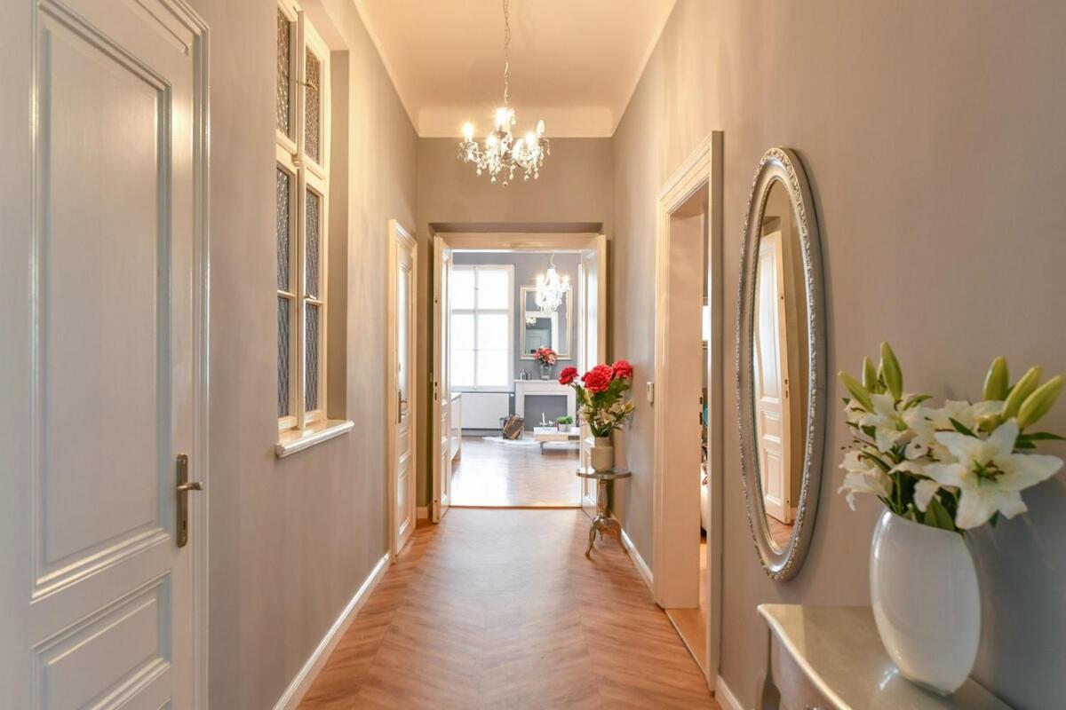 Cityscape Wenceslas Square Apartment Prague Exterior photo