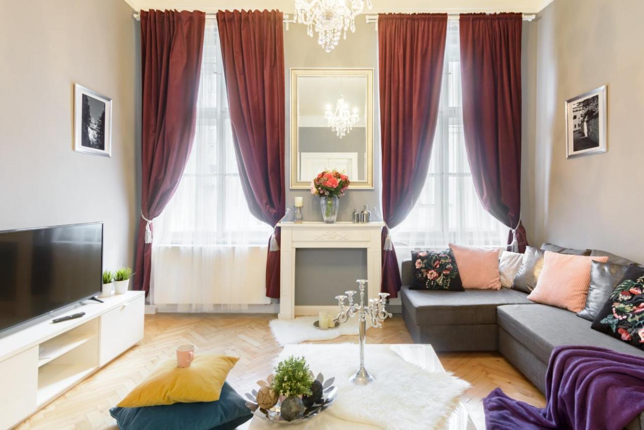 Cityscape Wenceslas Square Apartment Prague Exterior photo